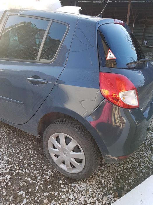 Продавам на/части Clio 3, 1.5 dci, 75hp, 2012 г.
