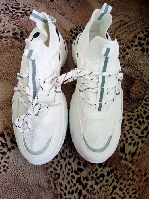 Кроссовки кроссовки