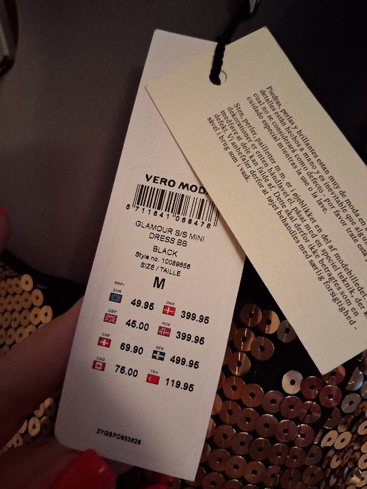 Пайетена рокля Vero Moda