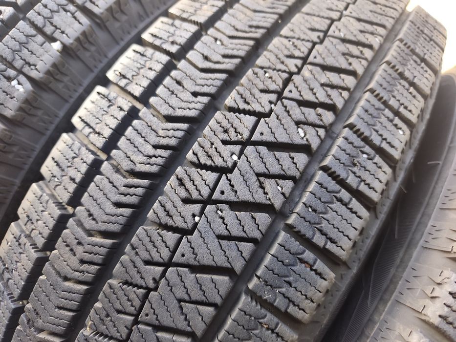 185/65/15" 4бр Bridgestone blizzak ice, dot1721,6-7mm