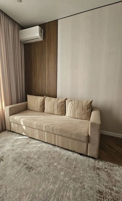 Продам Диван б/у