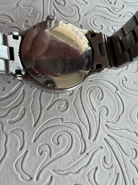 Дамски часовник - Fossil BQ1560 сребрист, като НОВ