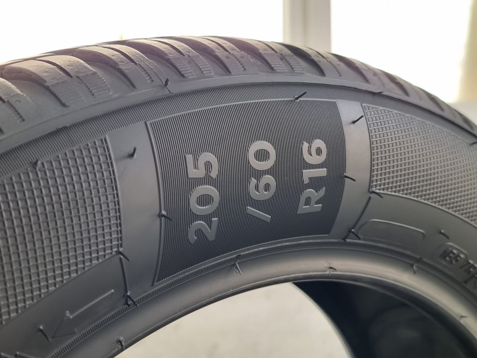 "Dot 24" 205/60/16 Kleber 2Броя: 200лв 7.5мм Всесезонни гуми