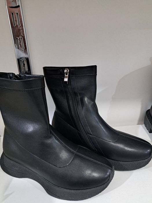 Продам женскую обувь