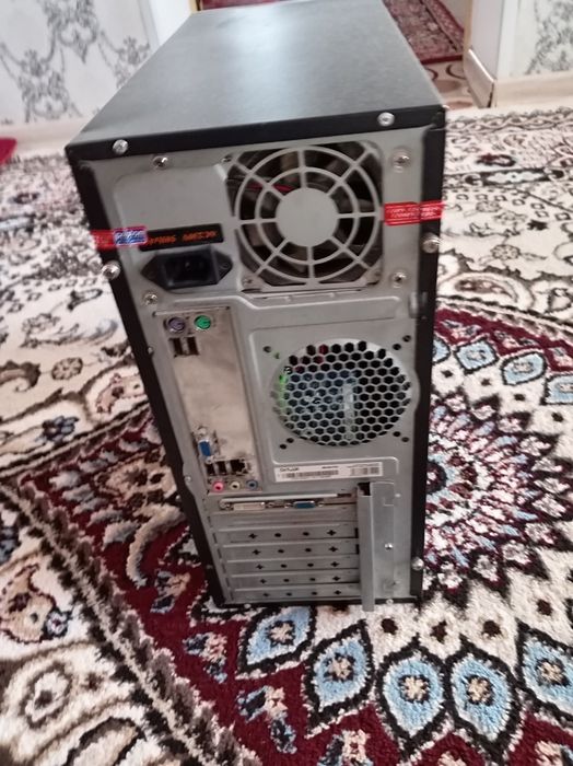 офисный компютер