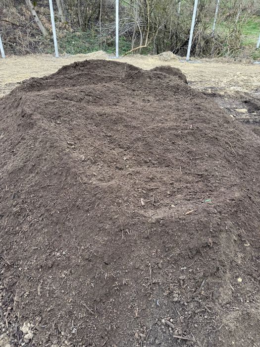 Compost pamant negru