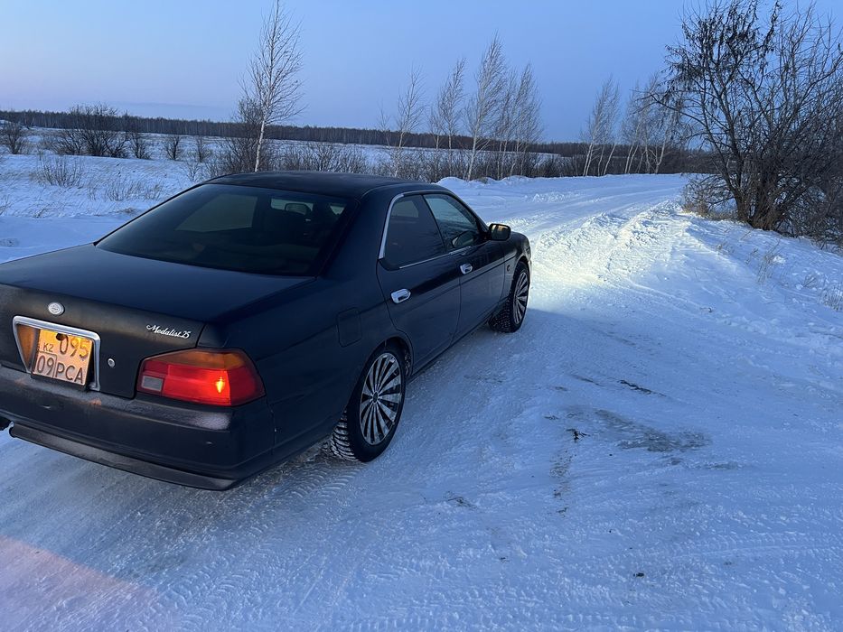Продам nissan laurel