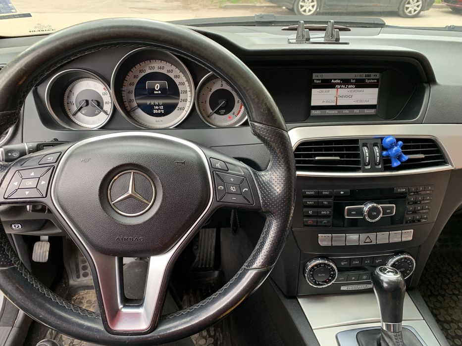 Задна камера и Carplay Mercedes W204 W212 монтиране Fakra AndroidAuto