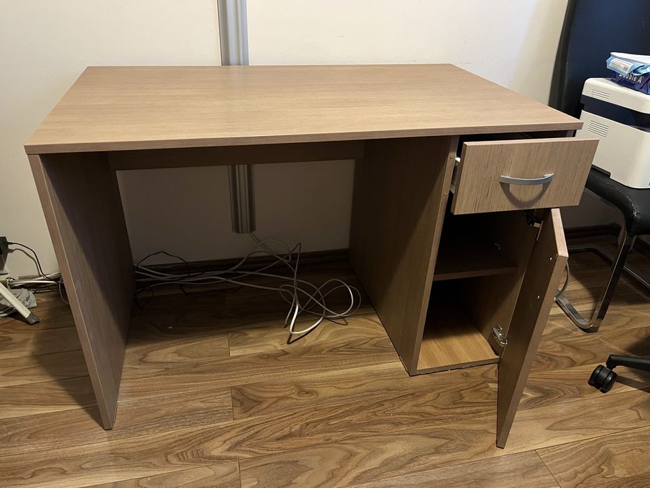 Dormitor copil/adolescent, dulap, pat, noptiera si birou