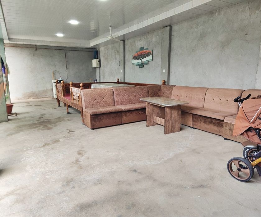 UY SOTILADI / Продаётся Участок
6 соток 
7 - хона + oshxona