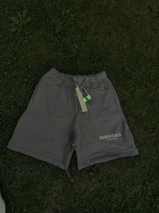Pantalni Scurti Essentials / Premium / 2026