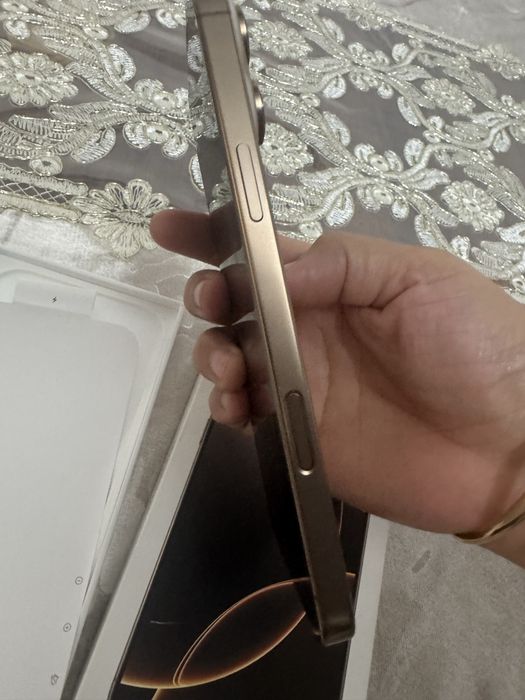 iPhone 16 pro max 256gb