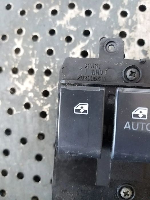 Bloc butoane geamuri electrice dreapta fata opel antara a l07 202006614