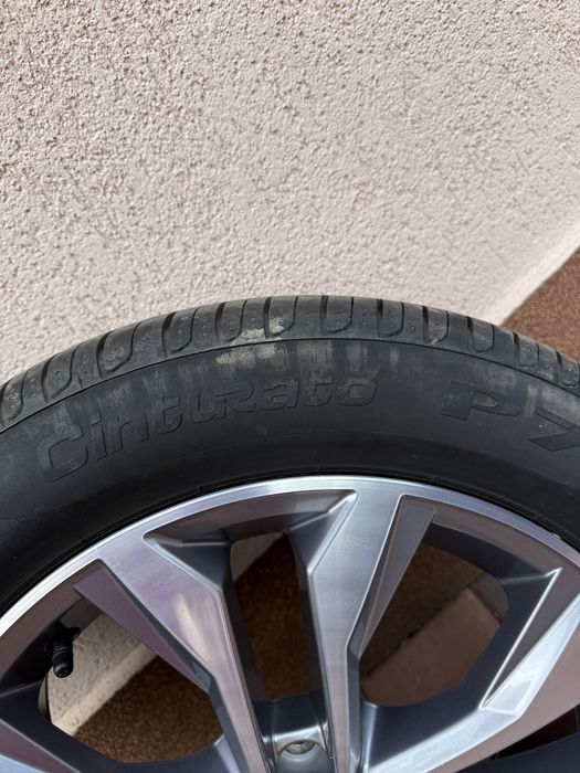 Janta Aliaj Model Soho Originala Vw Passat B8 215/55/17 Pirelli Vara