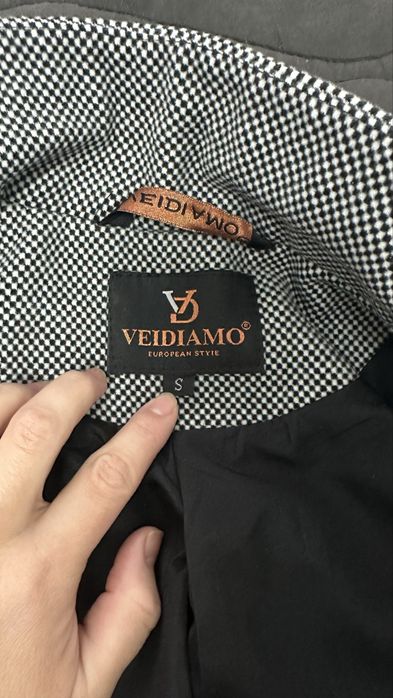 Пальто прямое, теплое 42р.