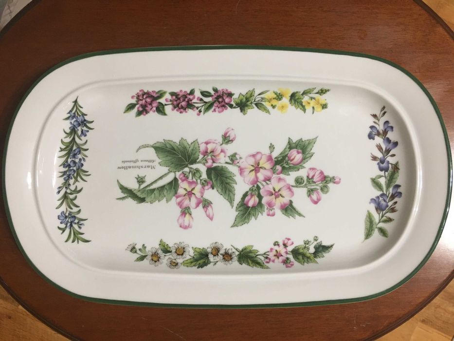 2 броя Английски порцелан- плата за салати и сандвичи