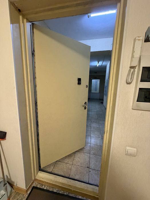 Дверь входная металлическая