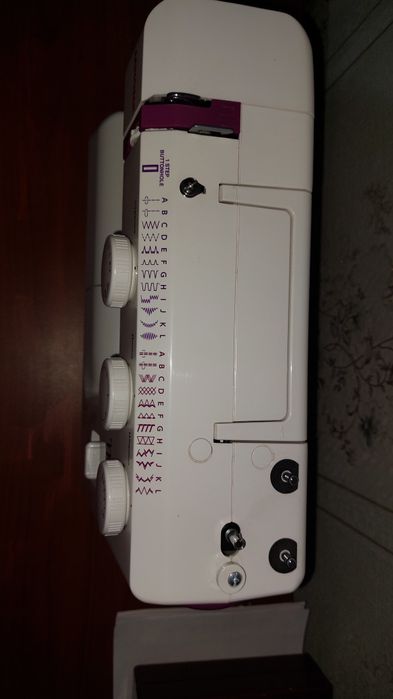 Швейная машинка JANOME