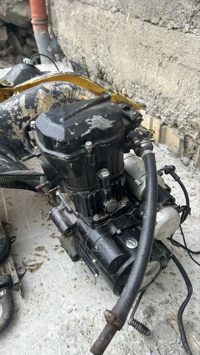 dezmembrez bashan 200 cc