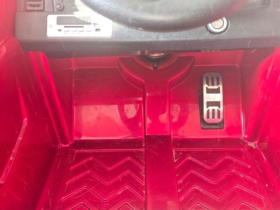 Продам детский электромобиль