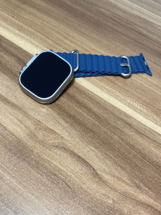 Apple Watch Ultra / 49 mm / Graphite