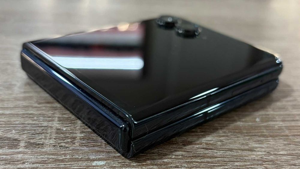 Motorola Razr 50 Ultra 5G 512GB 12GB RAM Dual