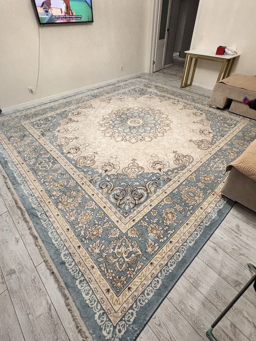 Продам     ковер