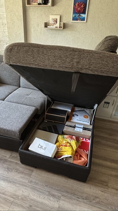 Немски диван 4 места ,лежанка и функция сън