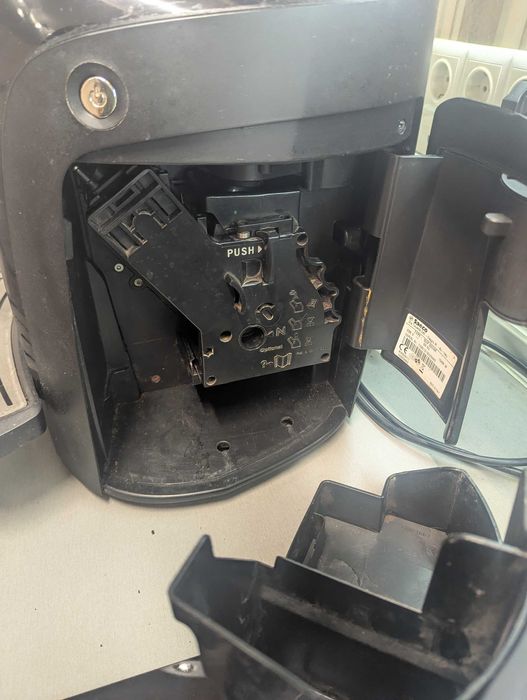 Кафе машина Saeco Talea Touch Plus Black Edition