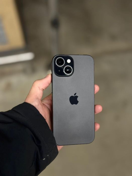 iPhone 15 на 128 гб