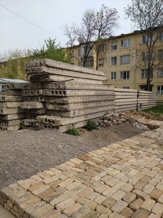 Biton plita sotiladi b/u