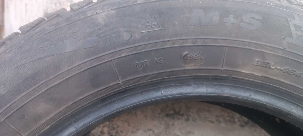 Шины зимние пара