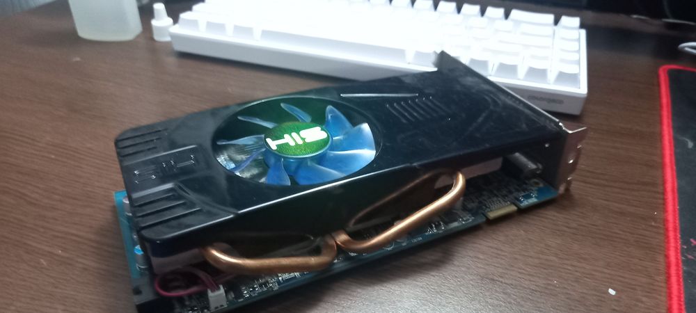 Видеокарта HIS Radeon HD 5770 Fan