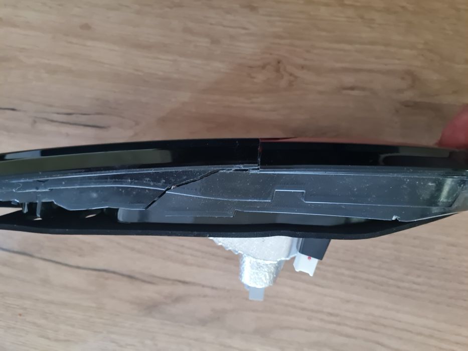 Задни стопове ляв и десен