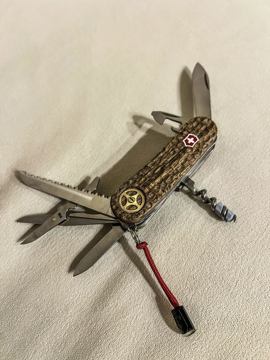 Колекционерско джобно ножче Victorinox