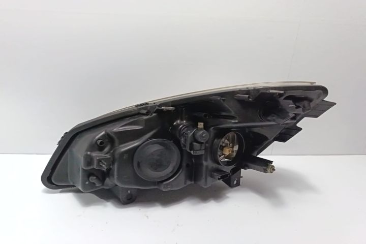 Far dreapta 15810400RE Renault Scenic a 2-a generatie