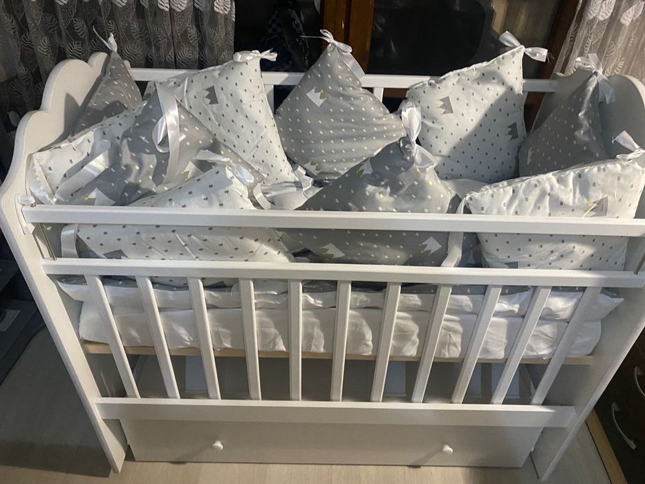 Детская кровать с бортиками