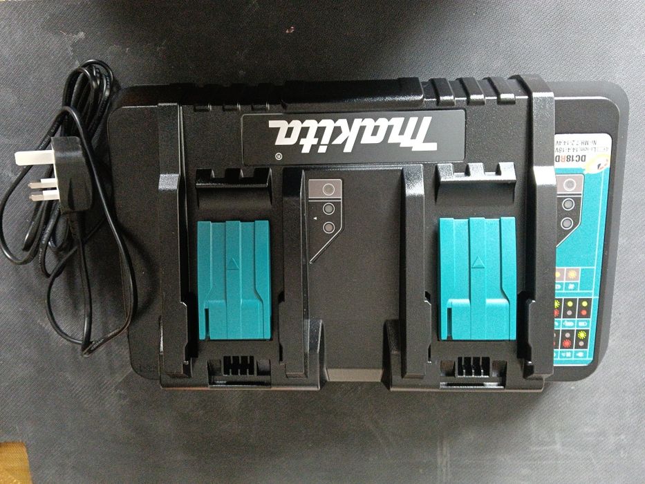 Винтоверт Makita dhp482, зарядно и батерия