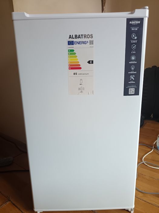 Vând frigider albatros