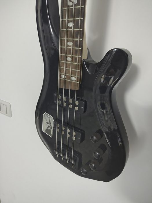 Bass electric Harley Benton B450