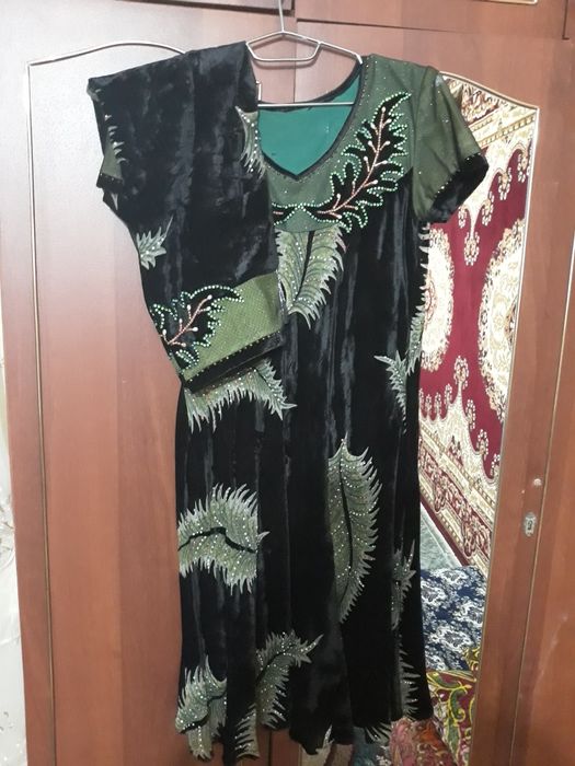 Платье со штанами одета мало