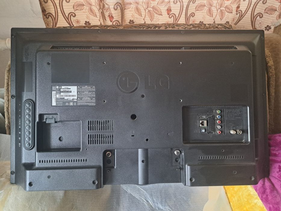 Телевизор НЕ СМАРТ LG диагональ 85см не смарт