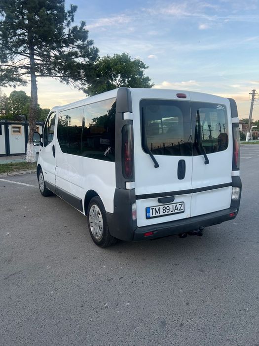 RENAULT Trafic