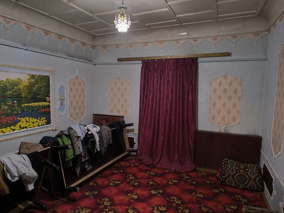 Urganch shaharda qirgʻiz yopni Boʻyindo Al-beruniy pr 3.  12-uy t