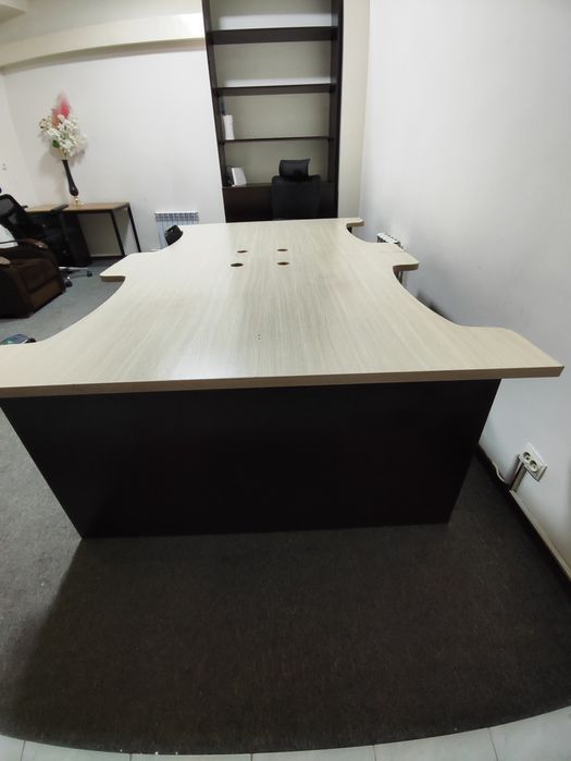 Продается офисная мебел.