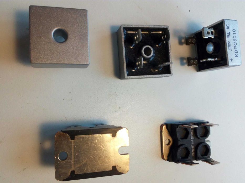 Продават се мощни диоди, тиристори и триаци (симистори).