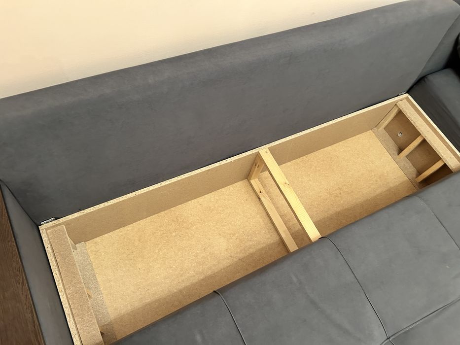 Срочно продается диван