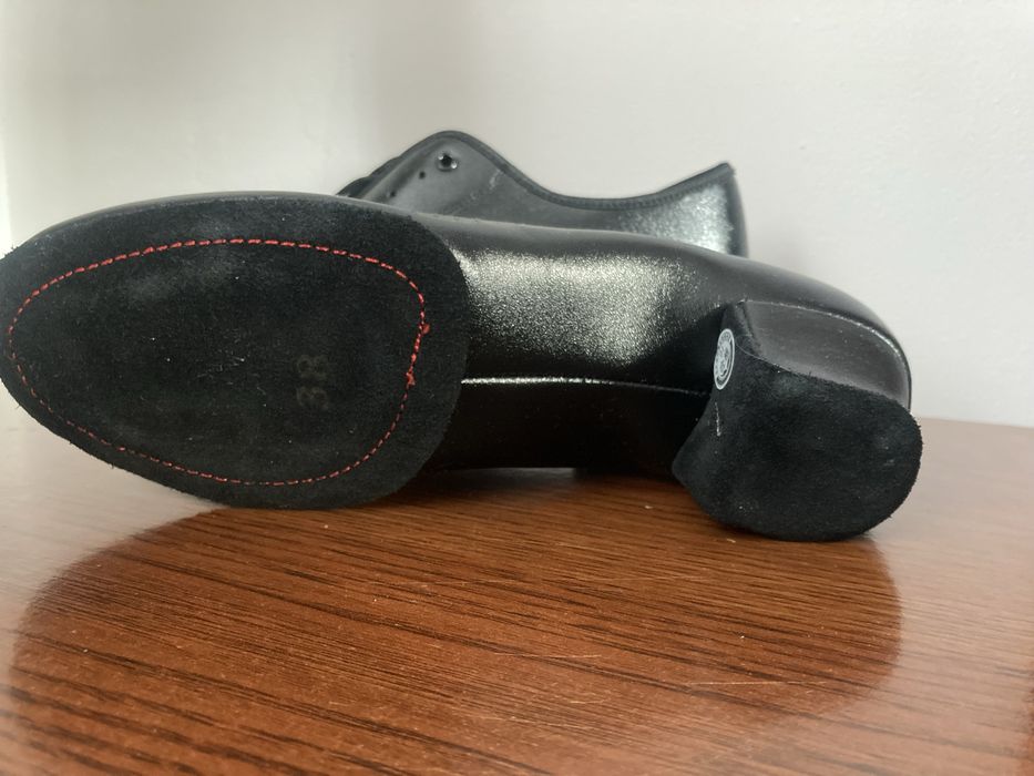 Pantofi dans sportiv latino