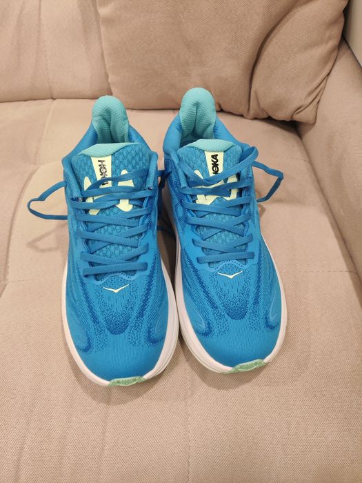 Hoka Clifton 10 NOI