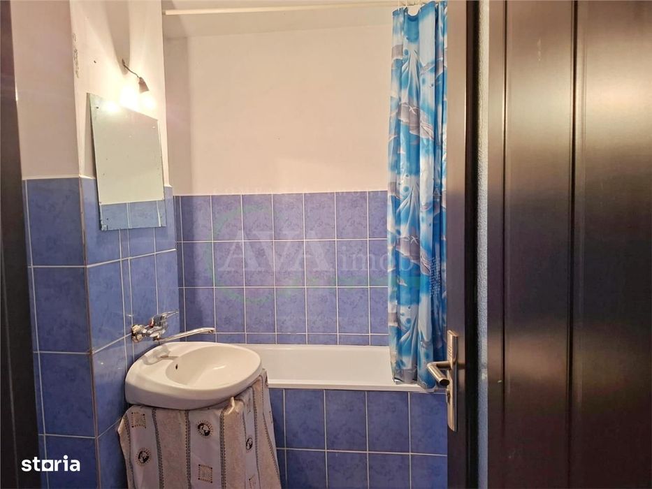 Apartament 2 camere semidecomandat, zona Narcisa